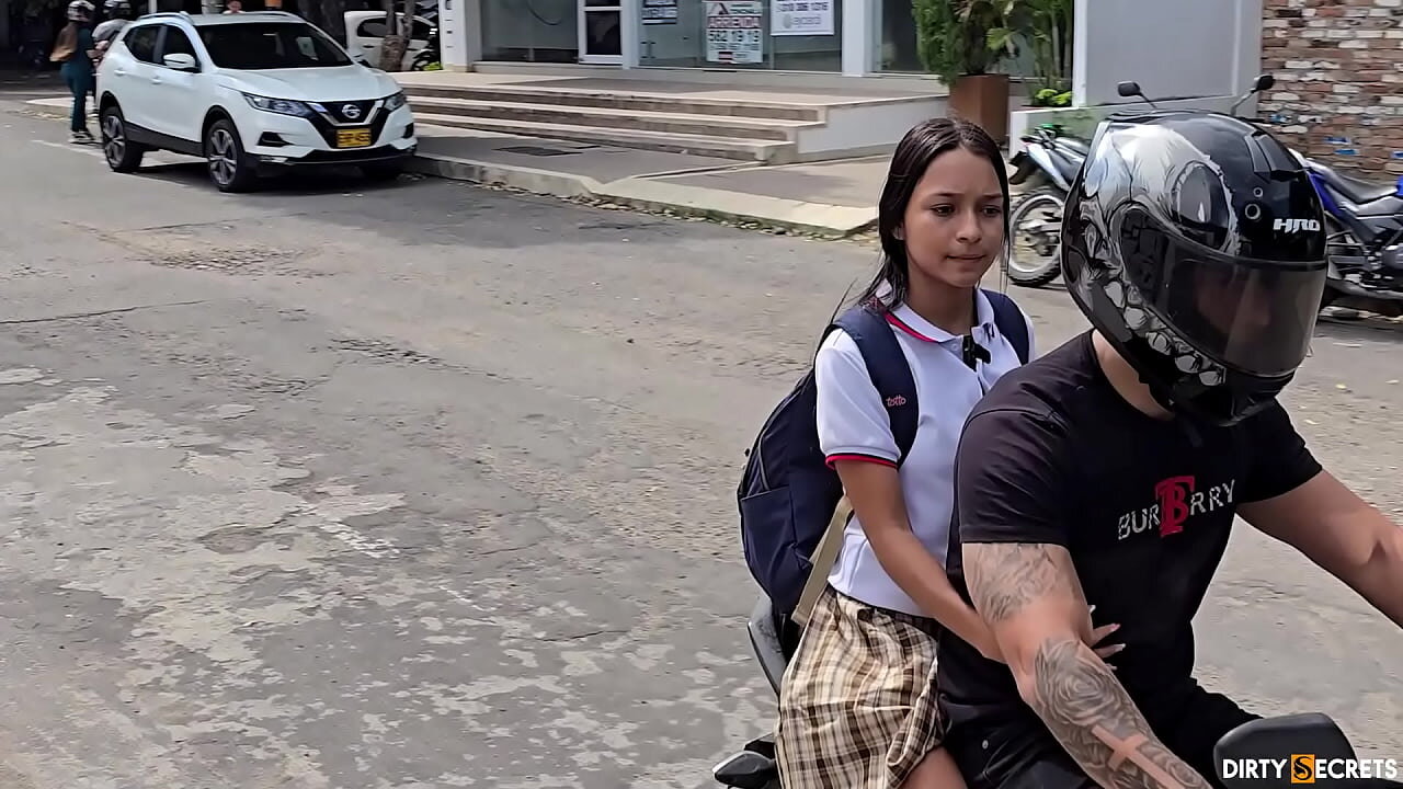 AKU MENIPU PACARKU LIL TIMMY DENGAN SEPUPU tiriku LEO WILD
